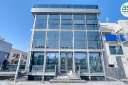 بنایة تجاریة للإیجار 250م في دریم ستي