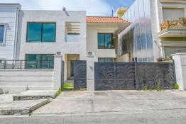House for Sale 250m in Dream City