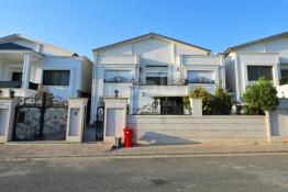 House for Sale 375m in Aram Village
