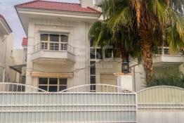 Villa for Sale 320m in Empire World