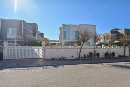 فيلا للبيع 450م في كنجان ستي