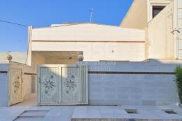 دار للبيع 100م في حي هولیري نوي