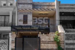 دار للبيع 125م في حي هولیري نوي