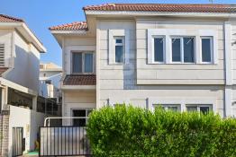 House 200m for Sale in Hiwa City