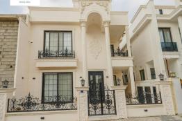 House 190m for Sale in Hiwa City
