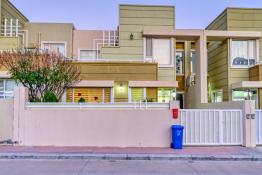 House for Sale 200m in Lana City