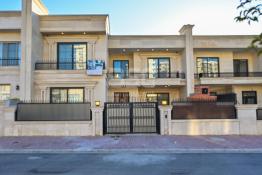 House 300m for Sale in Pak Land