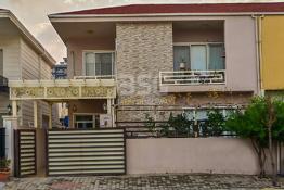 House 250m for Sale in Zin City