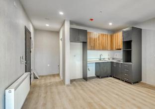 شوقە بۆ فرۆشتن 83م لە لالاڤ ستی