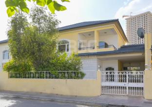 House for Rent 320m in Italian City 1