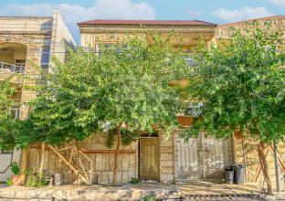 دار للبیع 200م في حي بختیاری