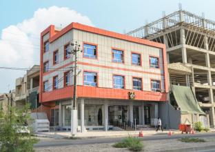 Building for Sale 250m in Rasty