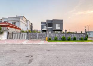 فيلا للبیع 450م في كنجان ستی