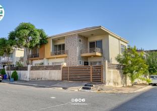 خانوو بۆ فرۆشتن 250م لە زین ستی