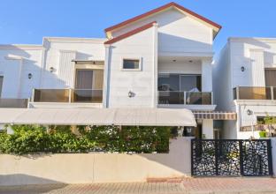 بيت للبيع 240م في قریة ارام