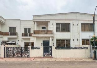 بيت للبيع 240م في قریة ارام