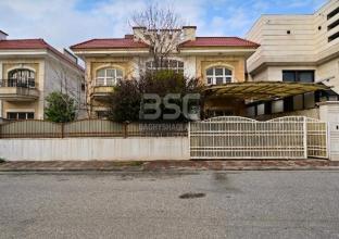 Villa 320m for Rent in Empire Royal