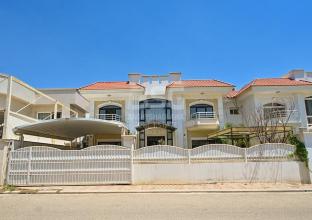 Villa 320m for Rent in Empire Royal