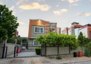 ڤێلا بۆ فرۆشتن 450م لە گەنجان ستی