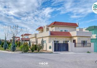 خانوو بۆ فرۆشتن 300م لە گلۆباڵ ستی