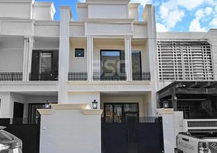 House 100m for Sale in Hawleri Nwe