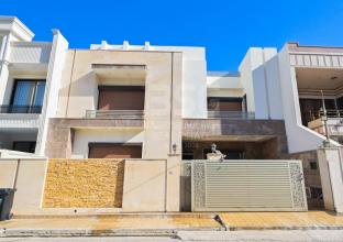 House 250m for sale in Hawleri Nwe