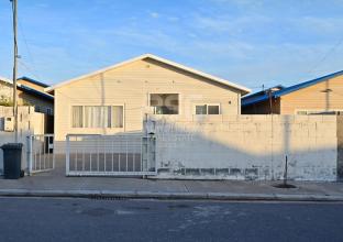 House 200m for Sale in Korean Village