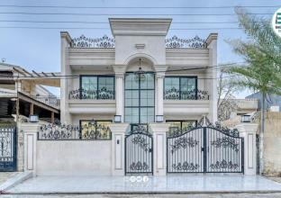 دار للبیع 300م في حي مفتي 