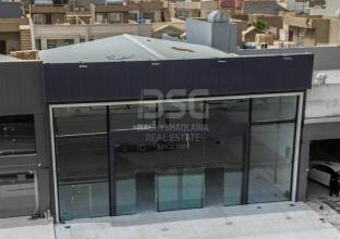 عقار تجاري للإيجار 300م قرب شارع مخمور