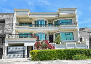 House 300m for Rent in Waziran