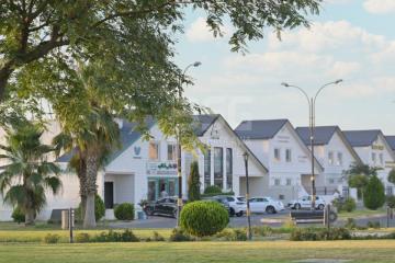 House for Rent 200m in Italian City 2