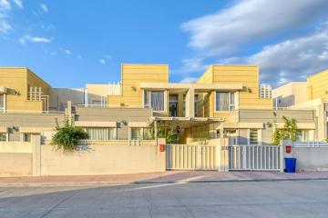 دار للبیع 200م في لانە ستی