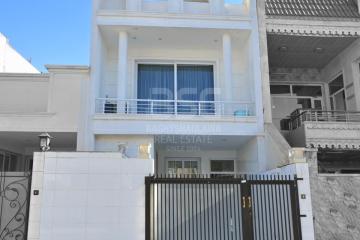 دار للبيع 100م في حي منتکاوة