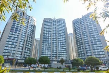 شقة للإیجار 97م في امبایر دایموند