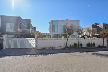 فيلا للبيع 450م في كنجان ستي