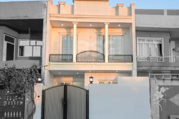 House 200m for sale in 5 Hasarok