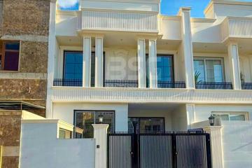 House 150m for Sale in Hawleri Nwe