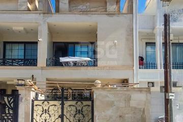 دار للبيع 100م في حي نوروز