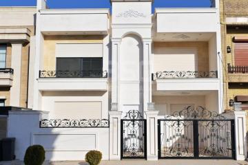 دار للبيع 200م في حي سربستي(32 بارك)