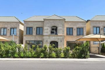 Villa 430m for Sale in Spanish Village 1