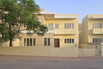 House for Sale 200m in The Atlantic