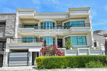 خانوو بۆ کرێ 300م لە گەڕەكی وەزیران